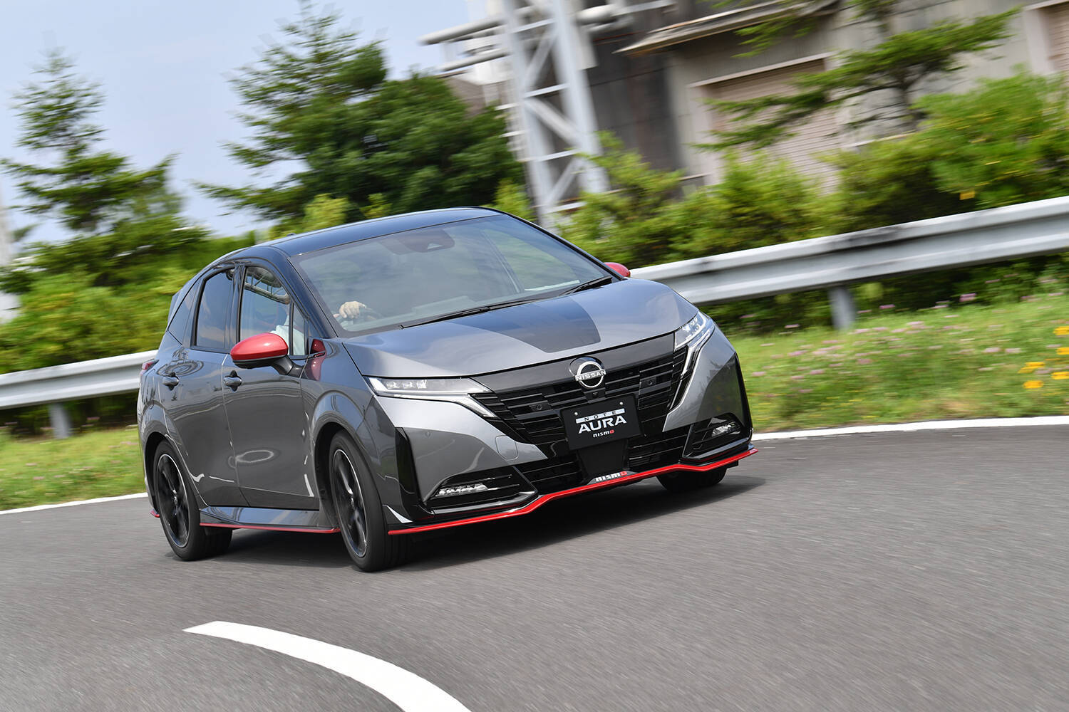 【試乗】ドライブモードでのキャラ変が見事！　ノートオーラNISMOは「走りの楽しさ」ではNISMOシリーズ随一のデキ