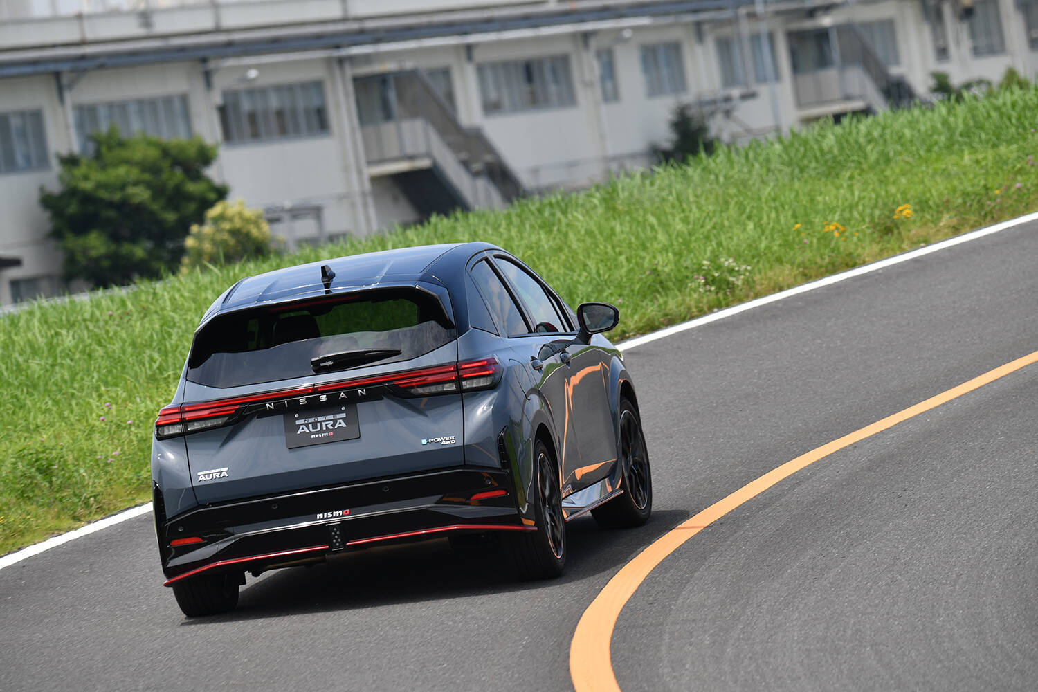 【試乗】ドライブモードでのキャラ変が見事！　ノートオーラNISMOは「走りの楽しさ」ではNISMOシリーズ随一のデキ