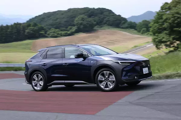 「EVは感性に合わないからエンジンが好き……は早計！　電気自動車の味付けは自由自在だった」の画像