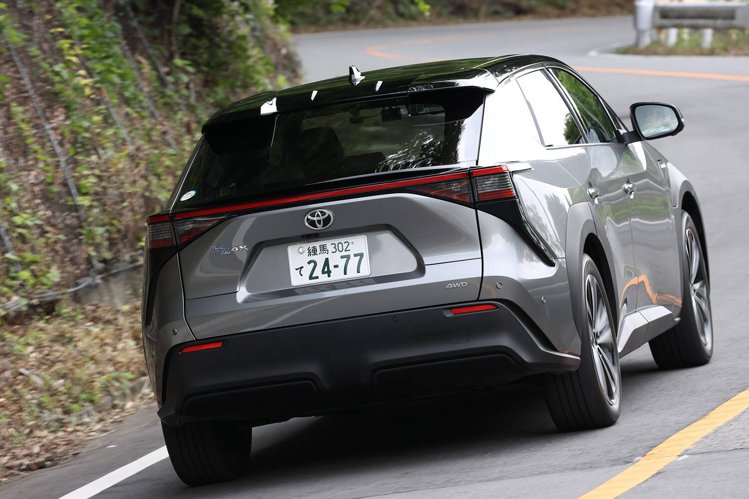 EVは感性に合わないからエンジンが好き……は早計！　電気自動車の味付けは自由自在だった