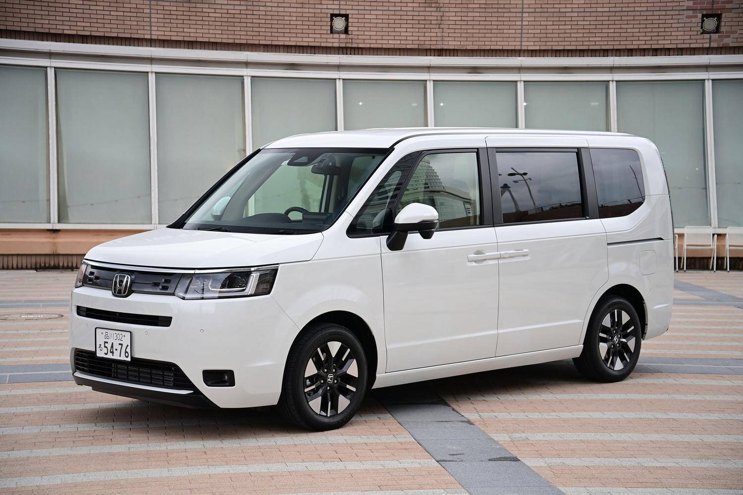 ハイブリッドの仕組みやメリット・デメリットを解説！　おすすめのモデルも紹介