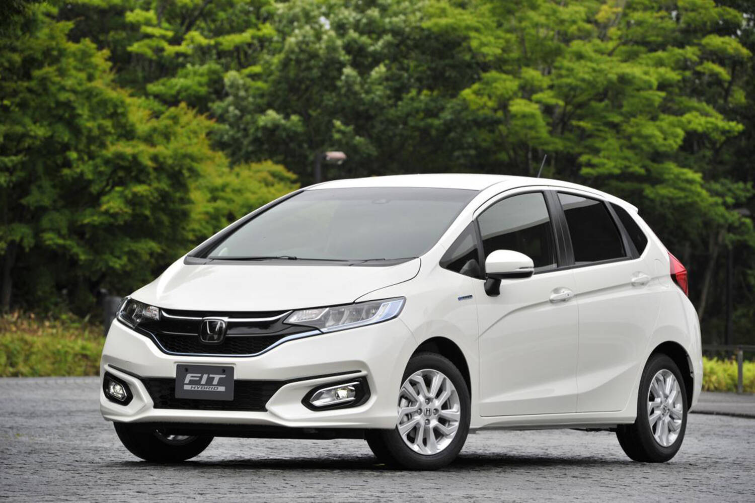 ハイブリッドの仕組みやメリット・デメリットを解説！　おすすめのモデルも紹介