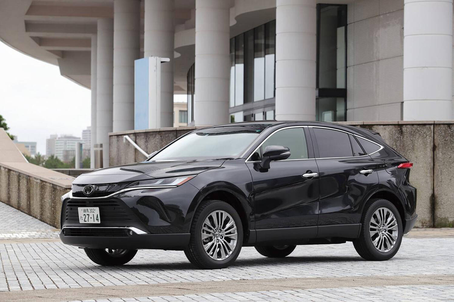 ハイブリッドの仕組みやメリット・デメリットを解説！　おすすめのモデルも紹介