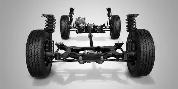 ジープに乗るならやっぱり四駆でしょ！　ジープ「コンパス・ロンジチュード」の4WDモデルが150台限定で発売