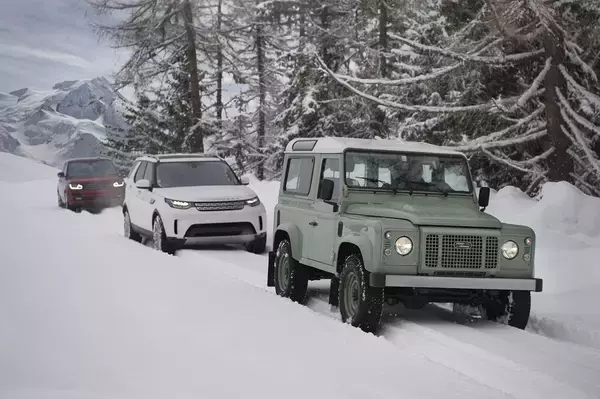 「デカい！　見えない！　停められない！　「好き」だけじゃ乗り越えられない女性にはハードルが高いクルマ５台」の画像