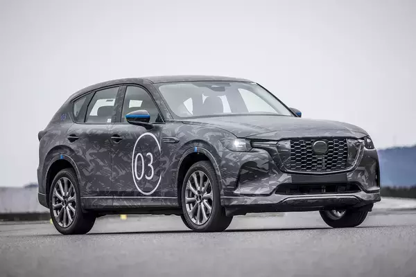 「【試乗】マツダの新たな挑戦は成功の匂いしかしない！　CX-60プロトの直6ディーゼルとPHEVに乗った」の画像