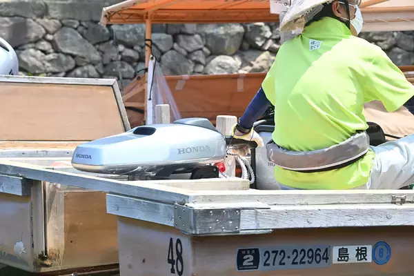 「ホンダは「水の上も電動化」！　松江市とタッグを組んだ「遊覧船」＋「電動船外機」を体験したら想像以上にメリットだらけだった」の画像