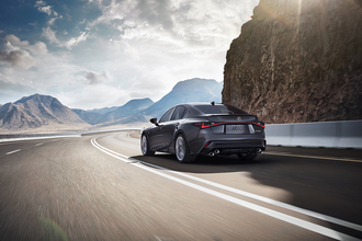 レクサスISに大排気量NAスポーツモデルが復活！　IS500 F SPORT Performanceの日本導入が決定