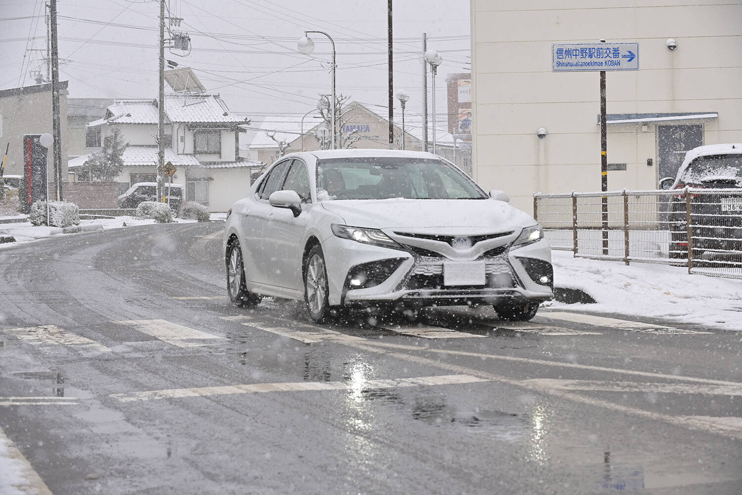 【試乗】オールシーズンタイヤってどんな感じ？　初体験でウエットも雪道も走ってみたらかなり「アリ」な選択だった