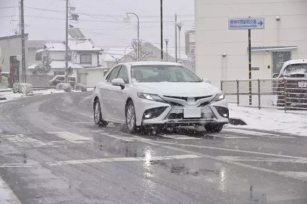 「【試乗】オールシーズンタイヤってどんな感じ？　初体験でウエットも雪道も走ってみたらかなり「アリ」な選択だった」の画像