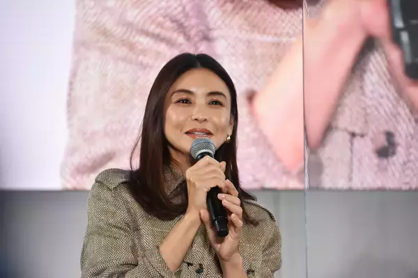 「新しいBMWのコンパクトSUVはガソリンと電気の二刀流！　デザインよし走りよし使い勝手よしと三拍子揃ったX１／iX１が登場」の画像