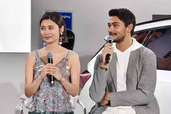 「新しいBMWのコンパクトSUVはガソリンと電気の二刀流！　デザインよし走りよし使い勝手よしと三拍子揃ったX１／iX１が登場」の画像