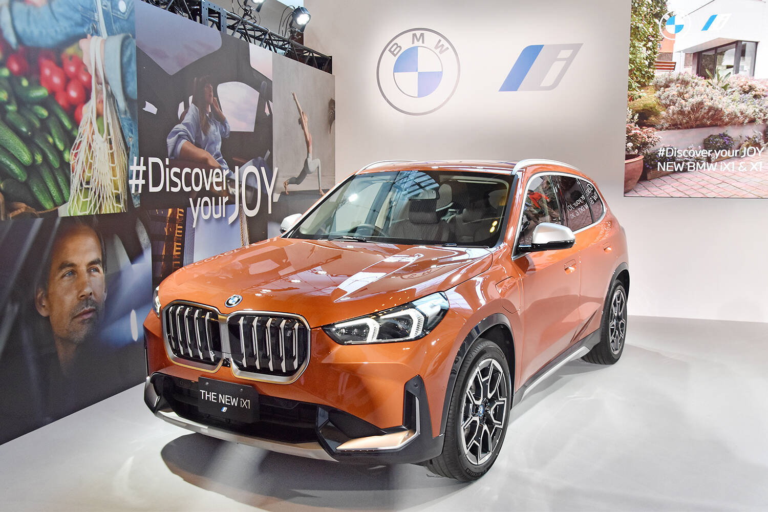 新しいBMWのコンパクトSUVはガソリンと電気の二刀流！　デザインよし走りよし使い勝手よしと三拍子揃ったX１／iX１が登場