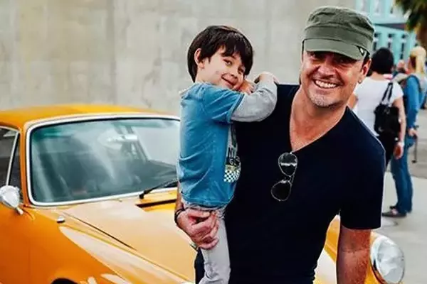 「新車時よりスゴイ「911」に再生して送り出す！　いま世界のポルシェファンが熱視線を送る「シンガー」って何？」の画像