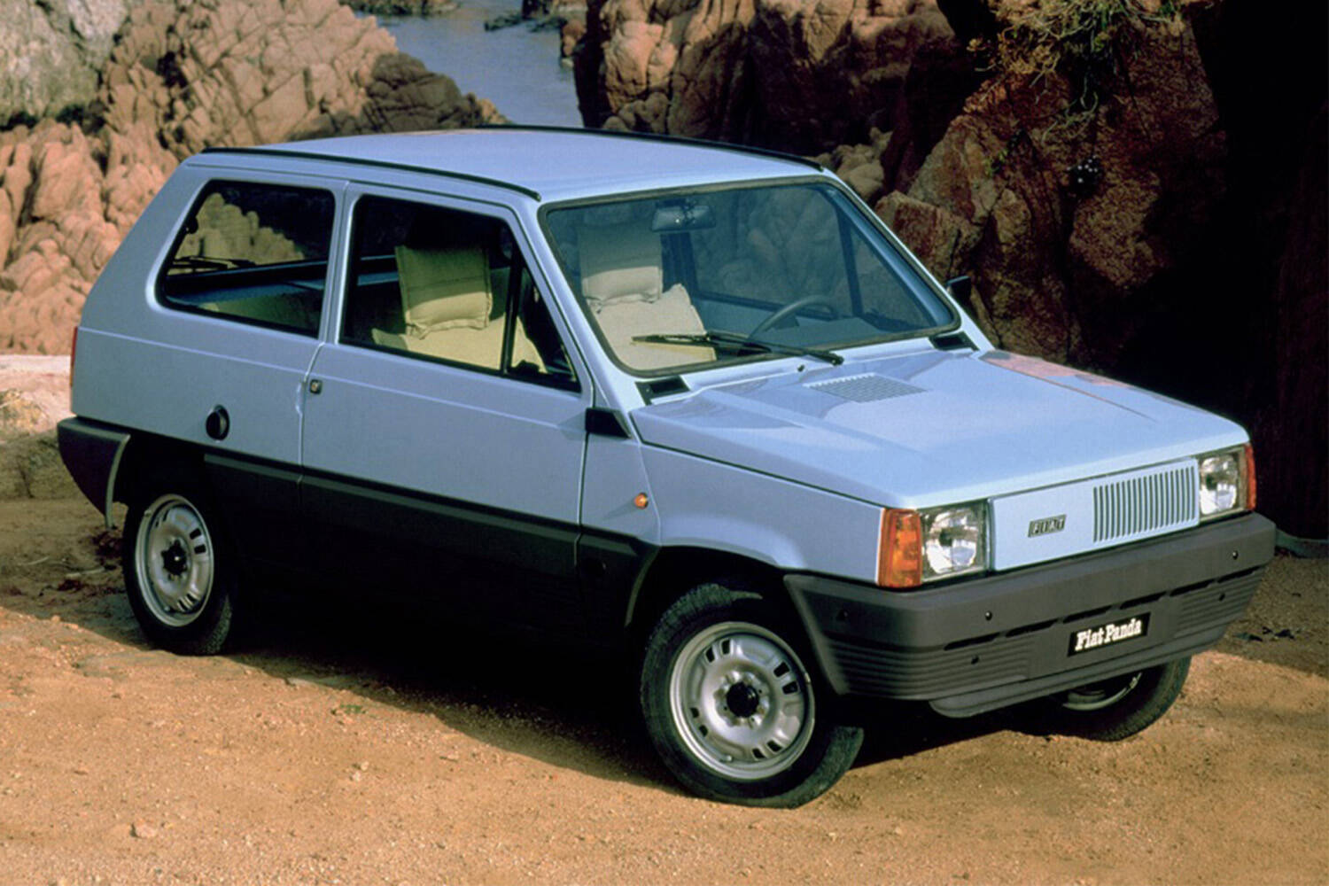 自動車動物園へようこそ！　全部わかればクルマ界のムツゴロウさん確実な「生き物系」車名＆愛称のクルマ19選