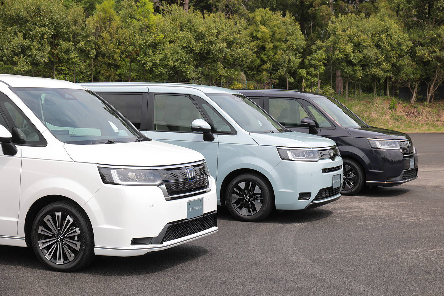 百万単位の出費なのに新車を買った人の約半数が納車後に後悔!!　じゃあ後悔しないで済む「クルマ選び」の方法とは？