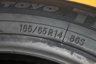 タイヤサイズの225/45R18ってよく考えたら「ミリメートル・％・インチ」と単位バラバラじゃん！　なぜこんな複雑なことになっているのか？