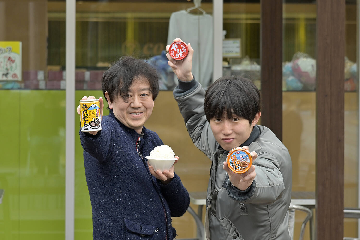 電気自動車なら米も炊けるぞっ！　ってわけでEVならではの旅の楽しみ方を提案！　WEB CARTOP編集部員が大阪→東京出張の間にSA・PAで「ご飯に合うおかず」を探して実食してみた