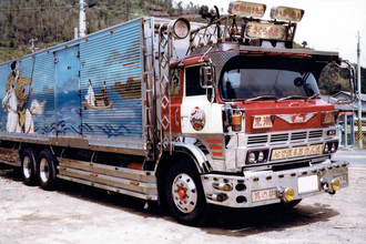 デコトラに魅了されているが……「何がいいの？」と聞かれると難しい！　結局デコトライベントで目の当たりにするのが一番だった