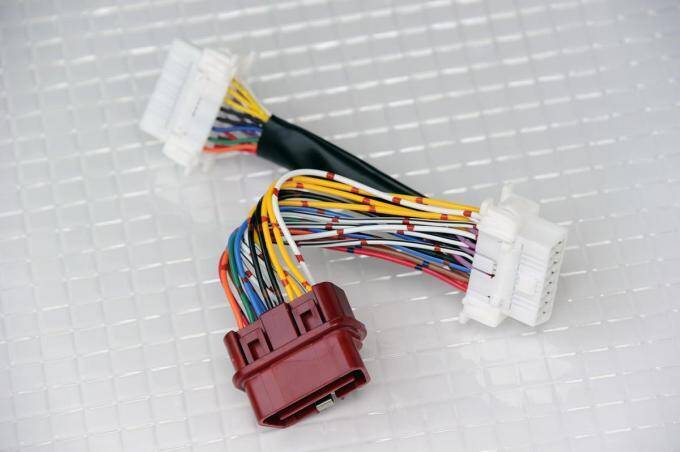 いまどきのクルマの驚くべき中身！　窓の開け閉めも通信で行われる車内ネットワーク「CAN-BUS」とは