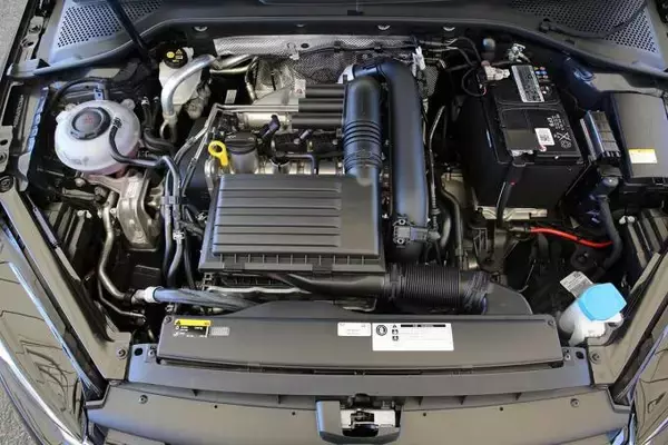 「【試乗】VWゴルフにディーゼル車が追加！　静かで振動もなく快適だが気になるのは高速域でのパンチ」の画像