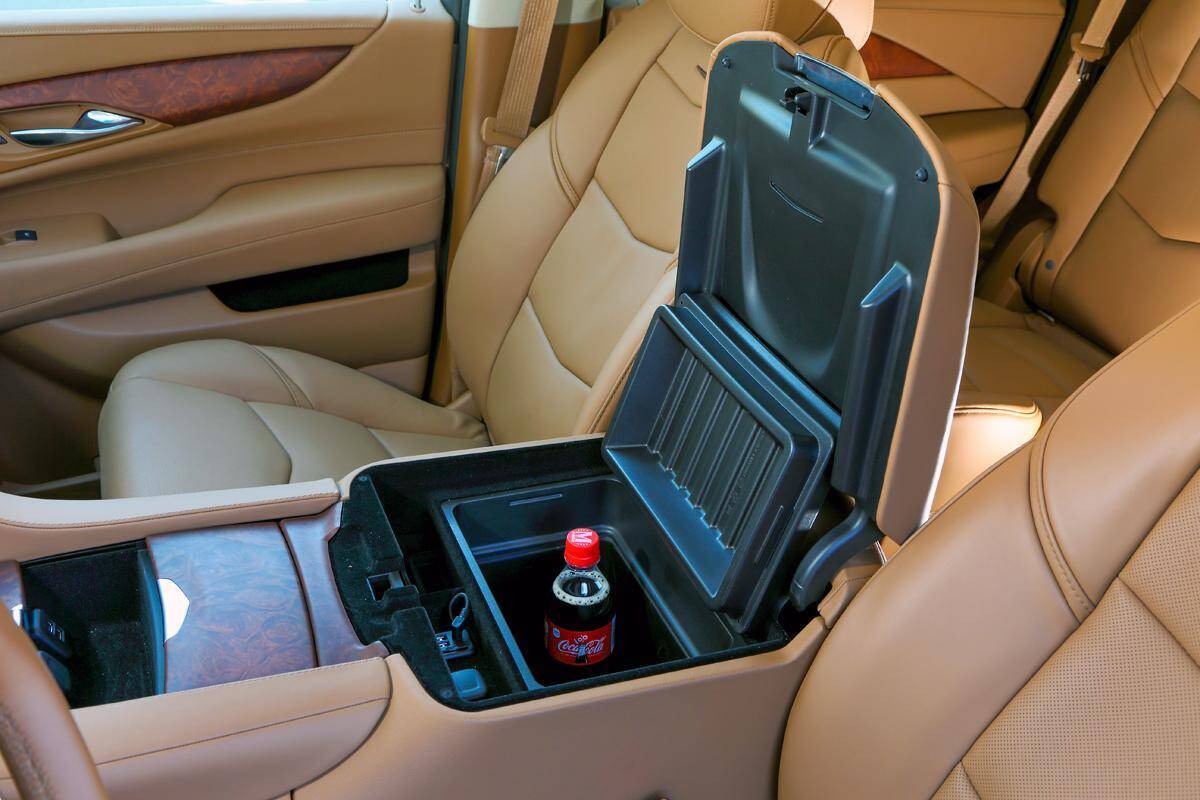 いずれは庶民カーにも標準化を希望！　まるで夢のような超快適＆超便利な高級車の装備４選