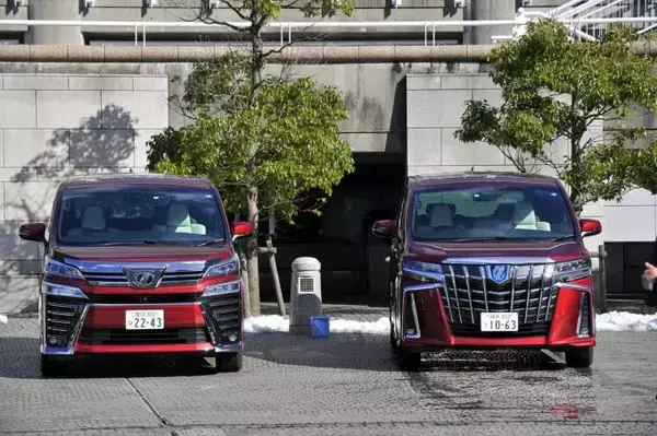 「歯止めが利かないクルマのオラオラ顔化！　最近日本車のグリルが巨大化するワケ」の画像