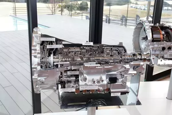 「ATレバーにあった「オーバードライブ」ボタンを最近のクルマから見かけなくなった理由」の画像