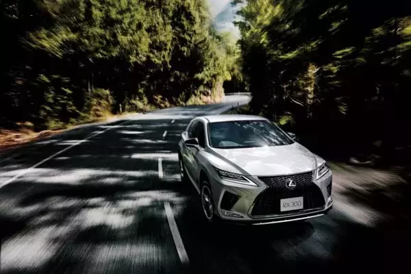 「世界初のハイビームシステムを搭載！　レクサスのラグジュアリーSUV「RX」が一部改良して登場」の画像