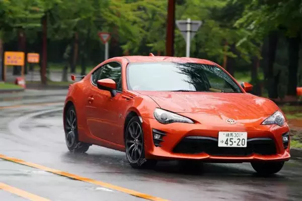 「兄か？　弟か？　メーカー違いの兄弟車の正解の選び方とは」の画像