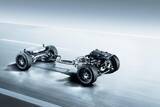 「熟成極めるメルセデス・ベンツCクラスにプラグインハイブリッド「C350eアバンギャルド」を追加」の画像2