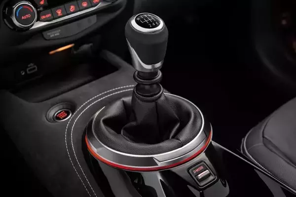 「個性派SUVの代表格！　日産ジュークの新型モデルが欧州市場で発表」の画像