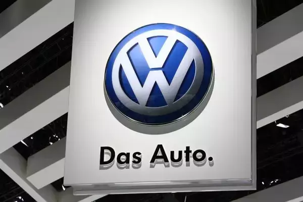 ファンの多い純粋エンジン車は消えゆく運命？　世界中で進む電動化の黒幕は誰なのか