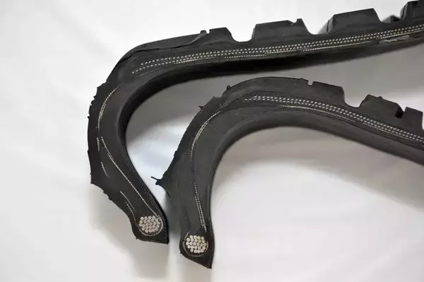 「高価なタイヤなのになぜ？　新型トヨタ・スープラはなぜ最廉価グレードのみランフラットを採用するのか」の画像