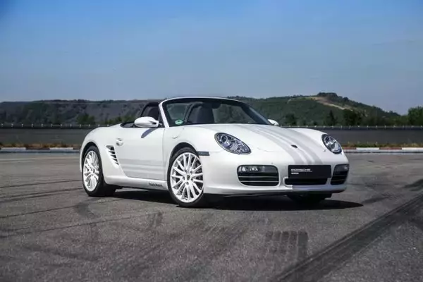 「スポーツカーは憧れでも夢でもない！　じつはポルシェも狙える200万円以下のスポーツモデル７選」の画像