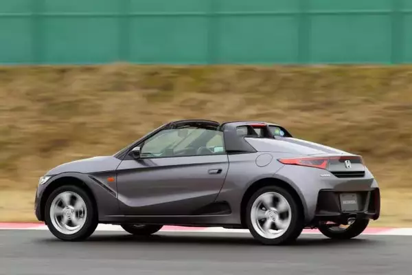 「スポーツカーは憧れでも夢でもない！　じつはポルシェも狙える200万円以下のスポーツモデル７選」の画像