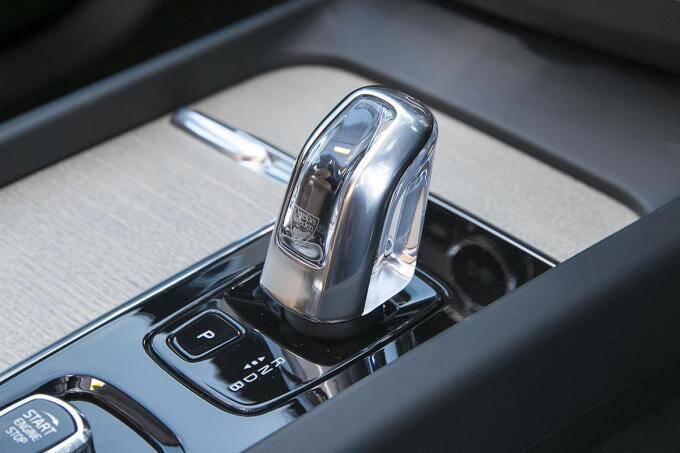 音やパーツだけでうっとり！　クルマ好きを陶酔させる部位をもつクルマ６選