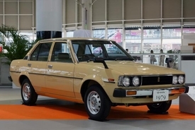 歴代モデル10台を乗り継いだマニアが喝 自腹で買った新型カローラのマイナス点５つ 19年9月19日 エキサイトニュース
