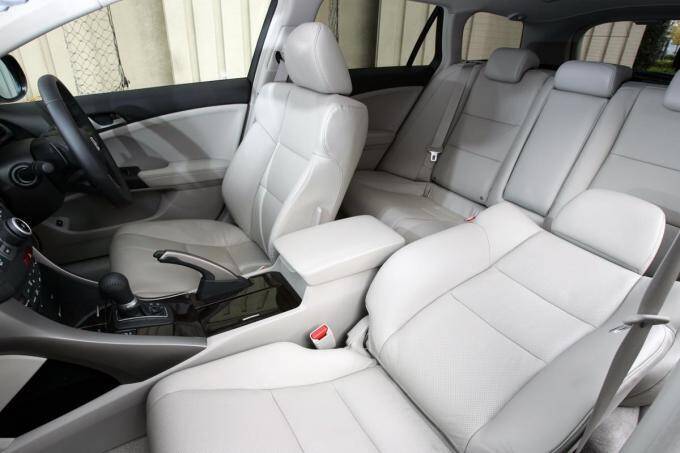 中身はよくても伝わらない！　時代に恵まれず販売不振に陥った悲運のクルマ５選