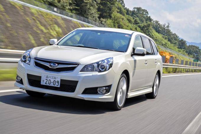 「ラク」で「楽しい」がイチバン！　歴代スバル・レガシィとレヴォーグに乗って感じたスバル独特のGT性能とは