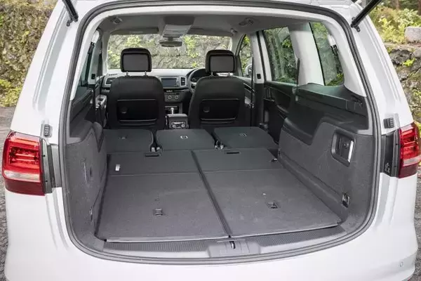 「【試乗】VWゴルフ＆シャランに待望のディーゼル搭載！　物足りなさはあるもののベストバイな仕上がり」の画像