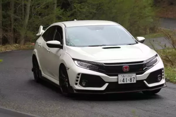 「これならアオリ被害を防げる!?　「オラオラ顔」ならぬ「オラオラ尻」のクルマ4選」の画像