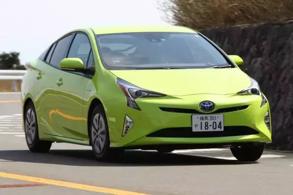 「これならアオリ被害を防げる!?　「オラオラ顔」ならぬ「オラオラ尻」のクルマ4選」の画像