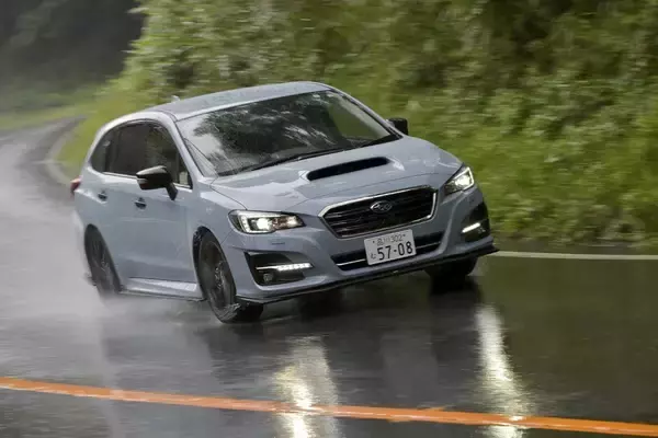 20年越しの夢叶う！　若手女性編集者が憧れの「レガシィ・ツーリングワゴン」に乗って受けた衝撃とは