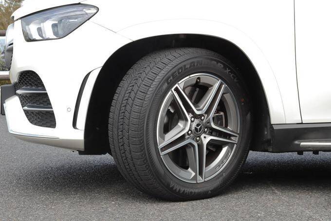 ここまで上質になるか！　プレミアムSUVの走りを変えるヨコハマGEOLANDAR X-CVの衝撃
