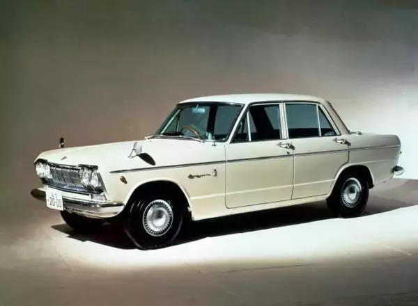 「脅威的な当たり年！　東京オリンピックの1964年に誕生した名車５選」の画像