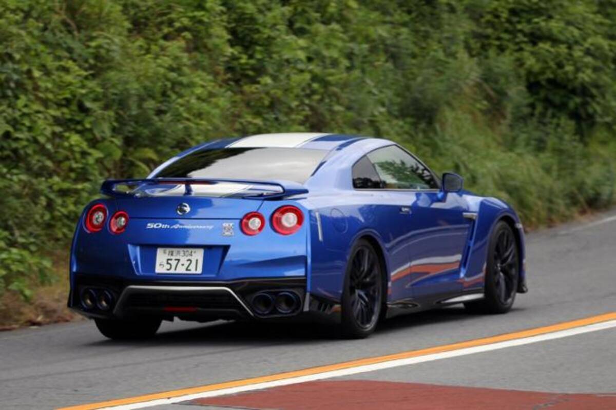 単なるカッコつけ 市販車が標準装着するリヤウイングは公道しか走らなくても意味はあるのか 19年9月28日 エキサイトニュース