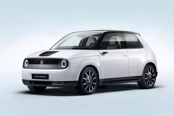 ４代目フィットが登場！　話題の電気自動車Honda eも日本初公開【東京モーターショー2019】