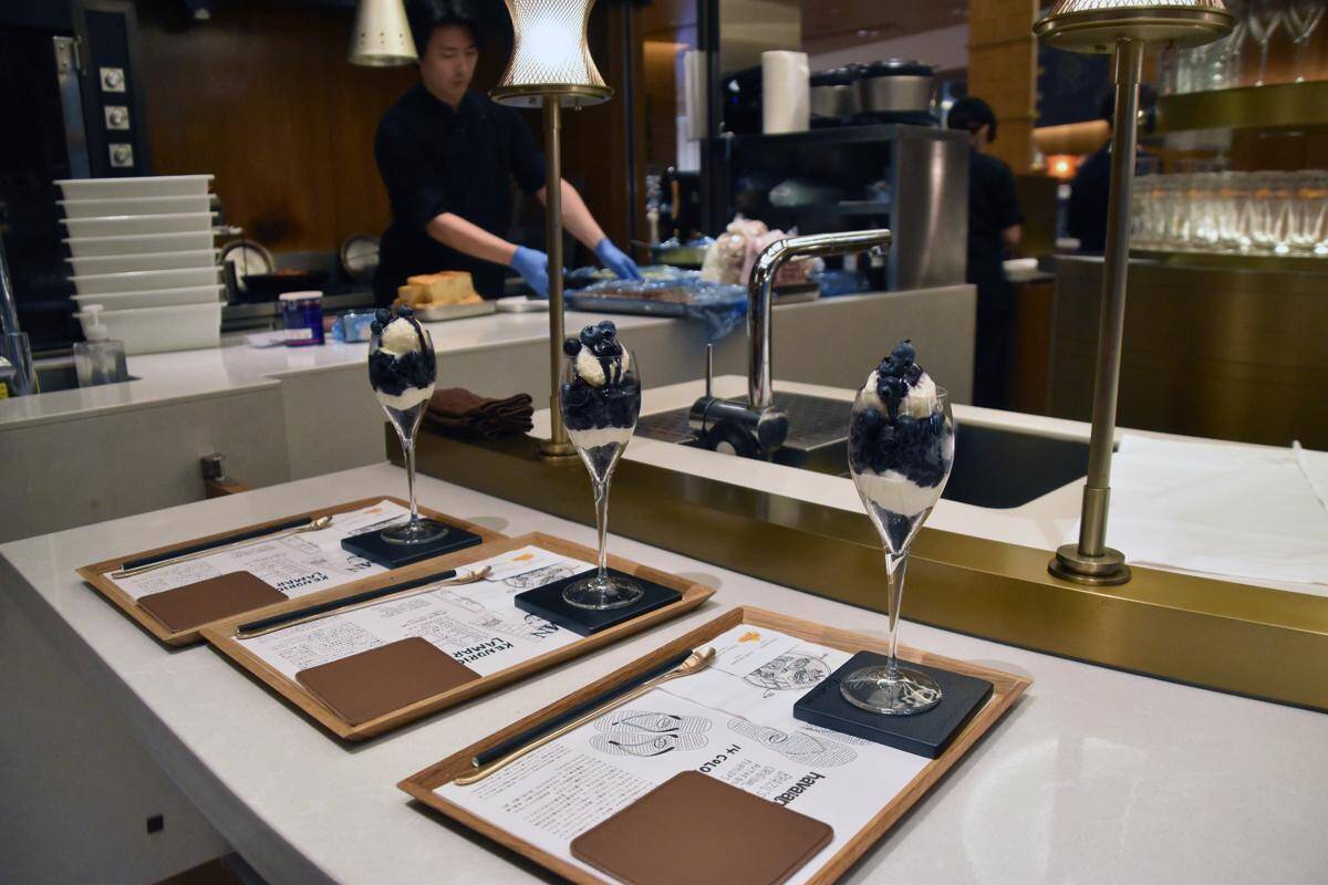 レクサスLCとISの特別仕様車が登場！　実車が見られて絶品スイーツを堪能できるイベントを開催