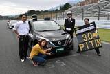 「速さと燃費で勝負するエコカーカップ！　富士スピードウェイ初体験の女性新人編集部員がいきなり挑戦」の画像13